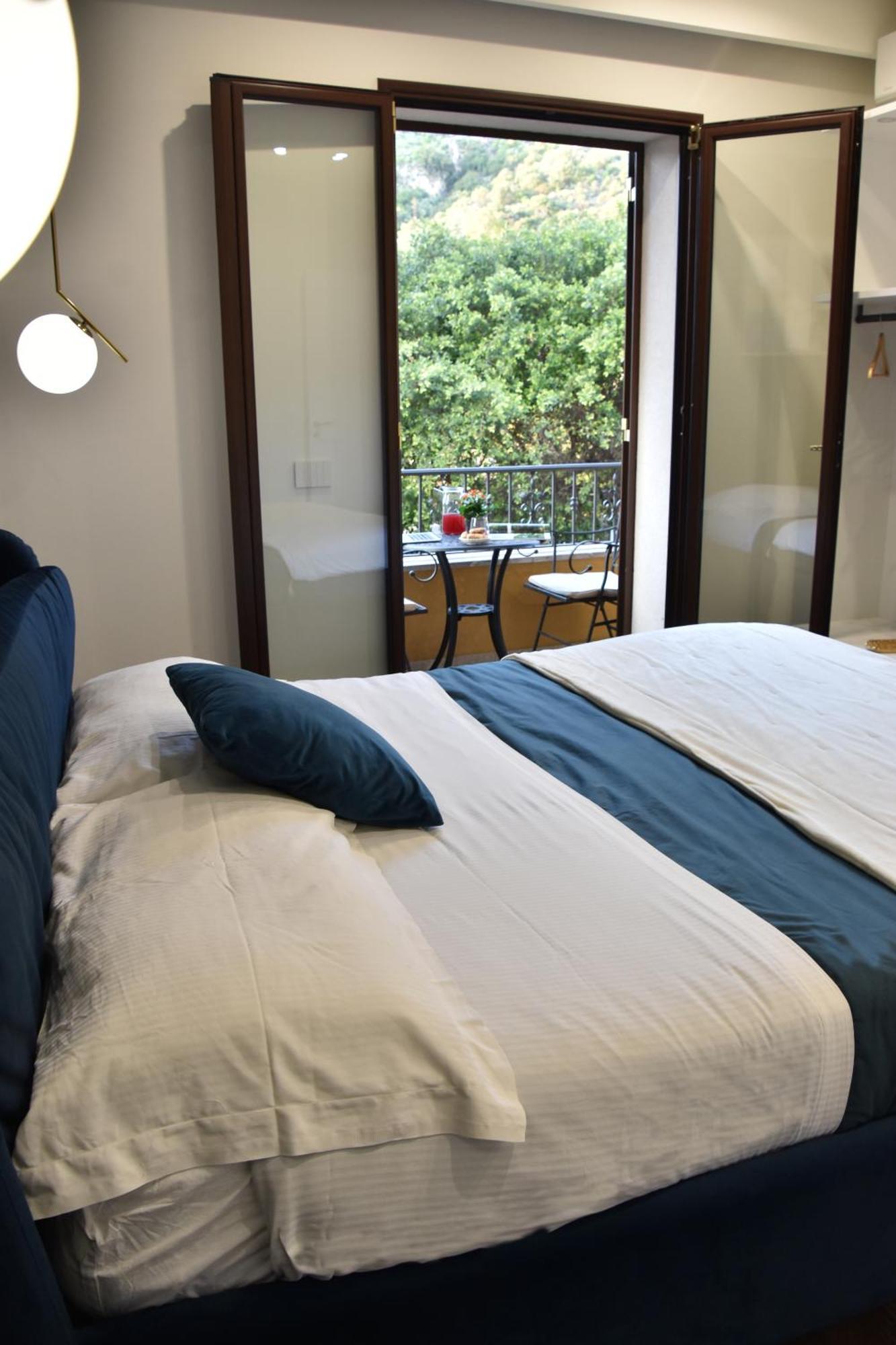 Gloden House Apartments Taormina Exterior photo